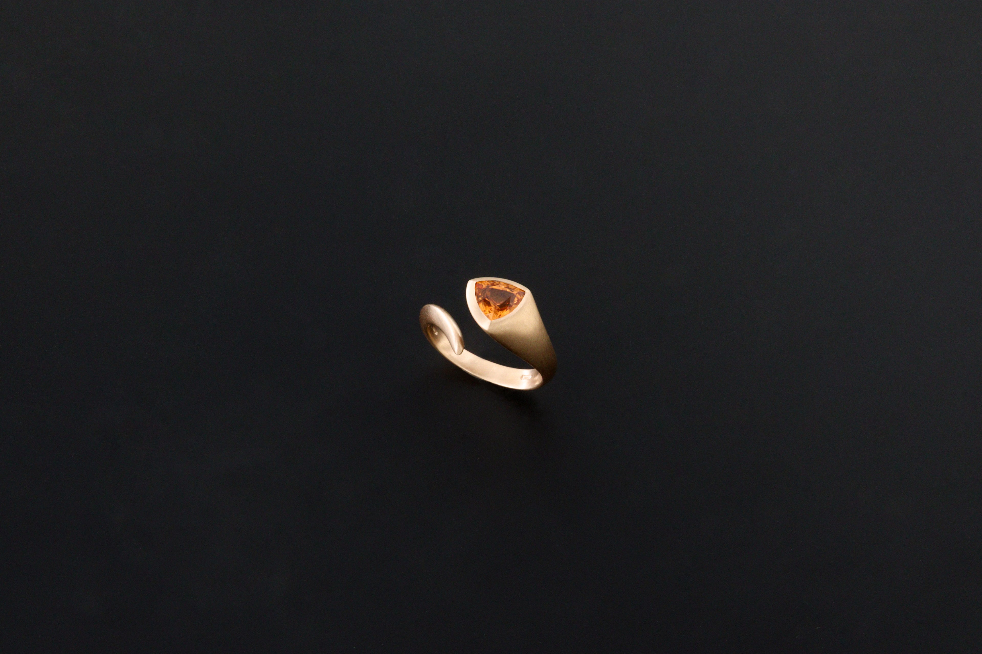 Chiodo con Mandarin Garnet