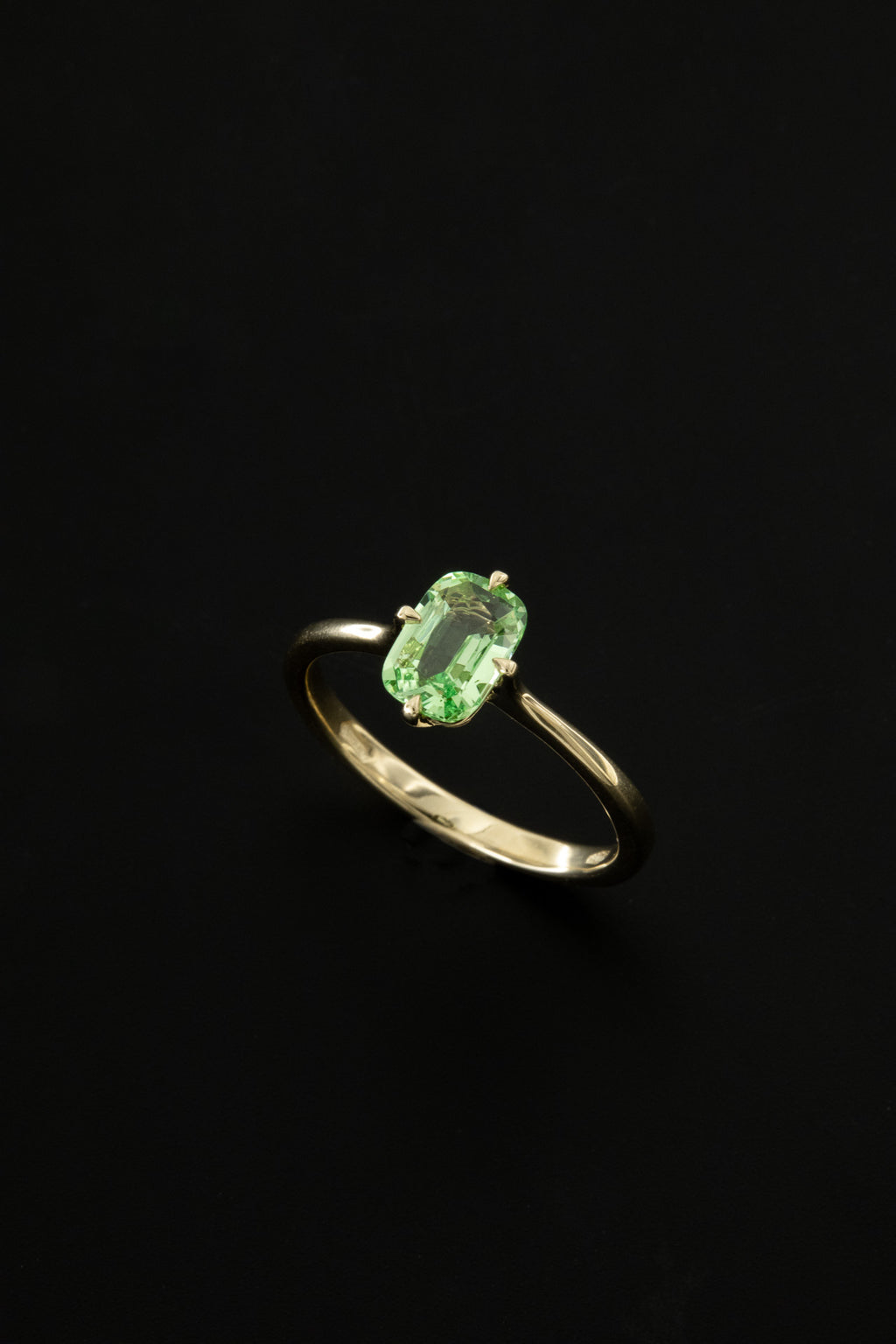 Griffe con Mint Garnet