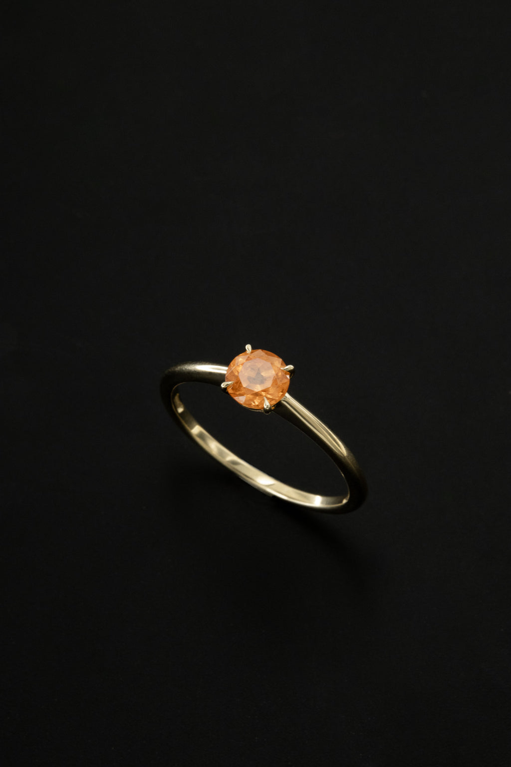 Griffe con Mandarin Garnet