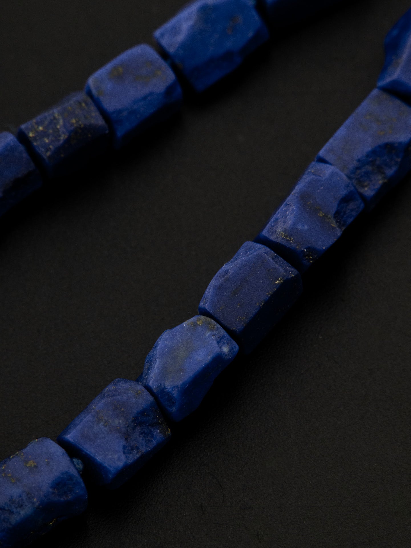 Girocollo Nuggets con Lapislazzuli