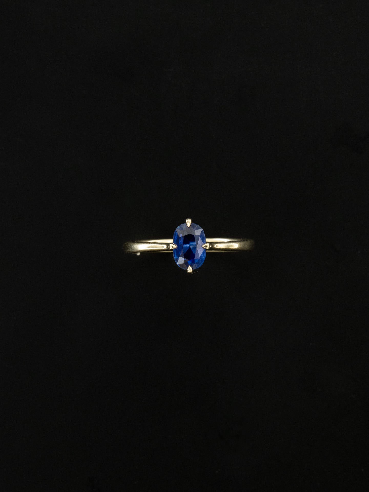 Anello Griffe con Zaffiro