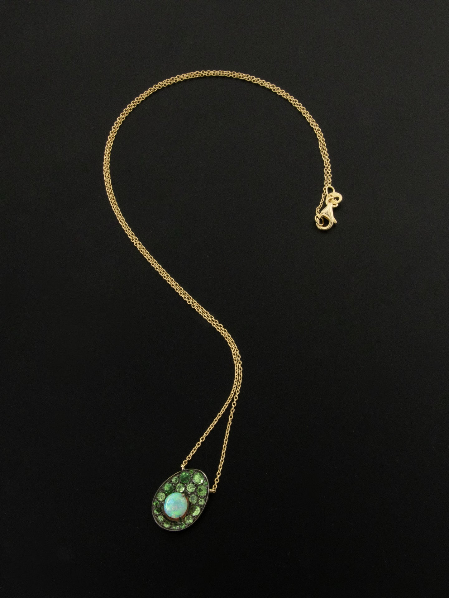 Girocollo Shell con Opale e Tsavorite