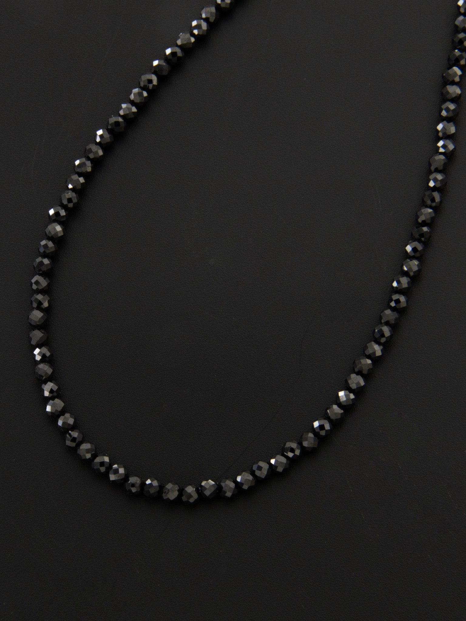 Girocollo Beads con Spinello