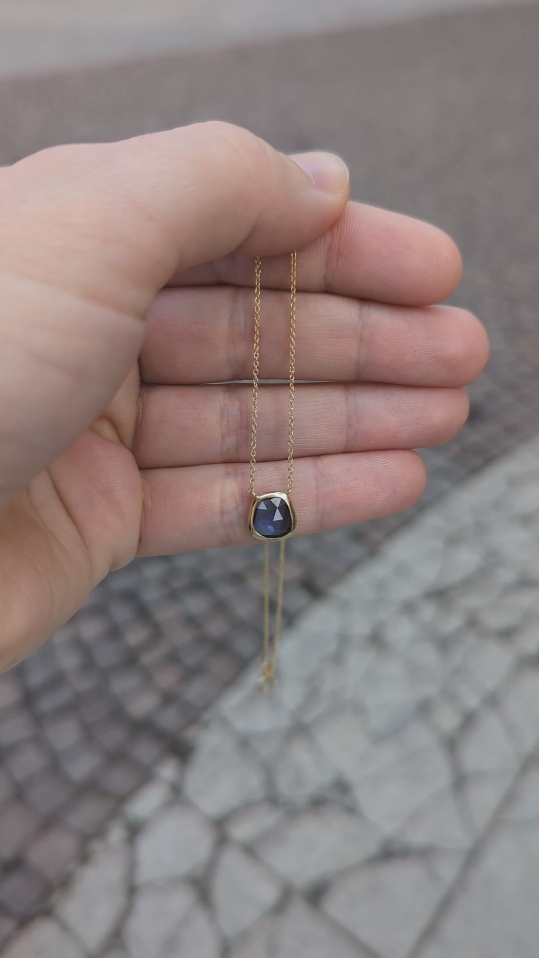 Girocollo con Zaffiro